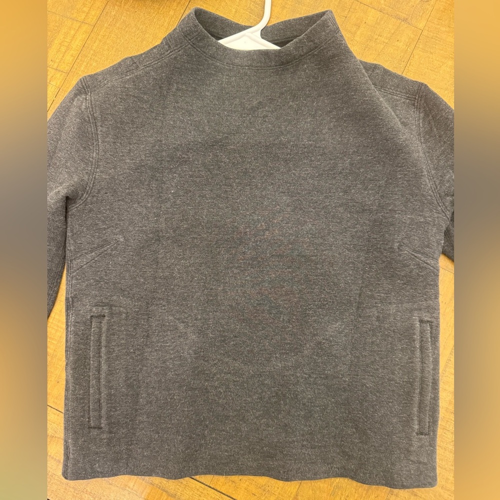 Lululemon City Bound Turtleneck with Front Pocket - Picture 4 of 4